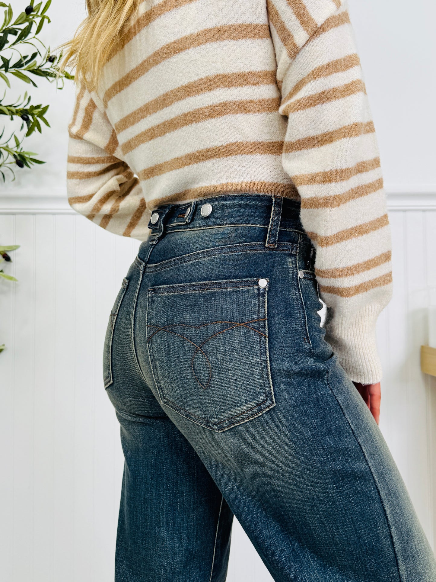 Judy Blue Behind The Scenes Retro Wide Leg Jeans
