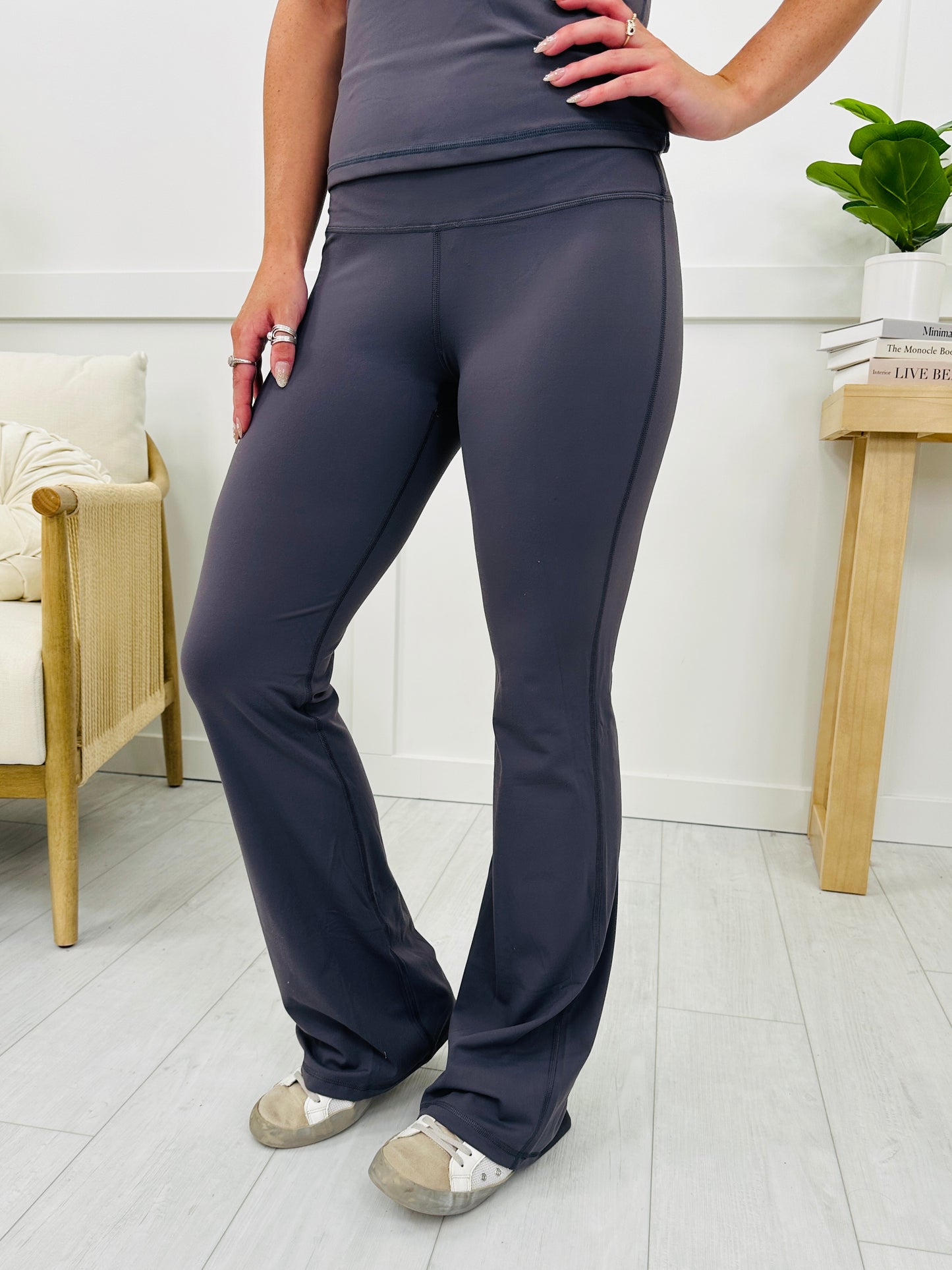 Restock! REG/CURVY There's Always A Come Back Leggings- Multiple Colors!