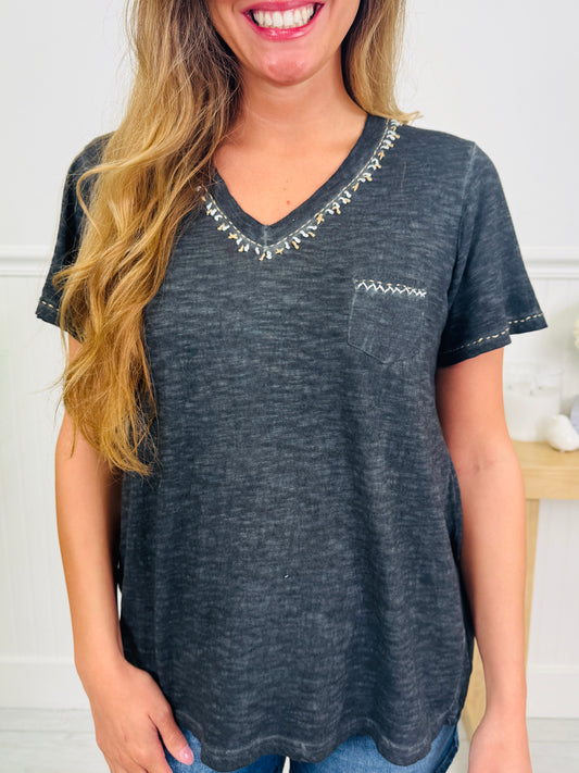 The Finishing Touch Top In Black