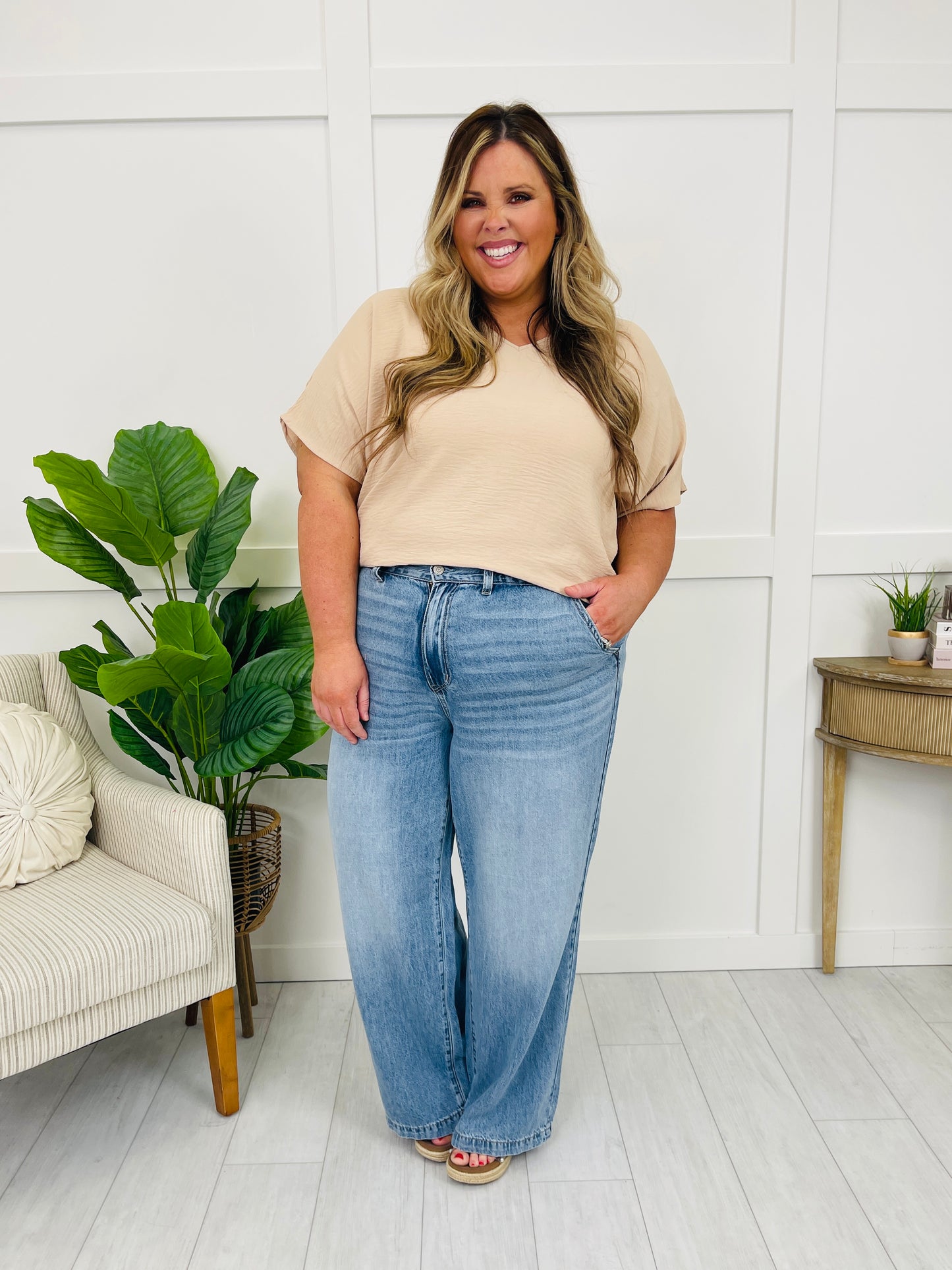 Judy Blue Effortlessly You Featherweight Jeans