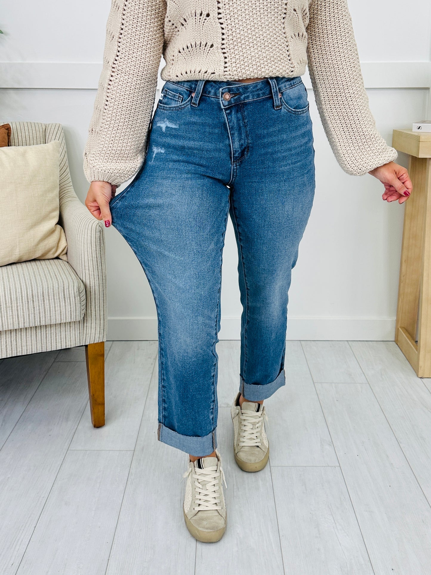 Judy Blue Cross My Heart Boyfriend Jeans