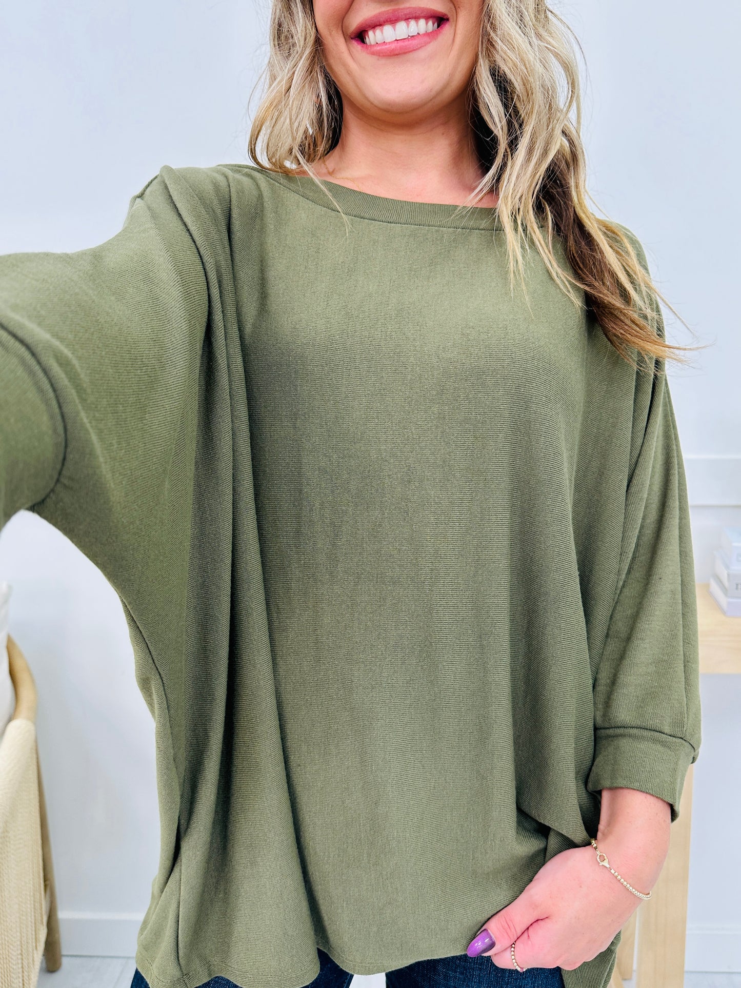 REG/CURVY Hello, Autumn Top-- Multiple Colors!