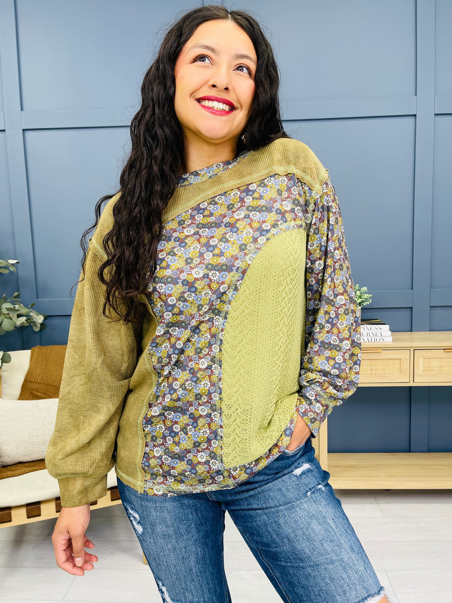 Garden Glow Top In Olive Multi