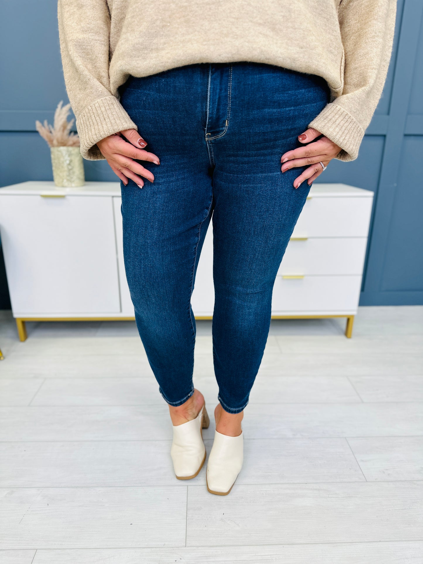 Judy Blue Warm Me Up Thermal Skinny Jeans in Reg/Curvy