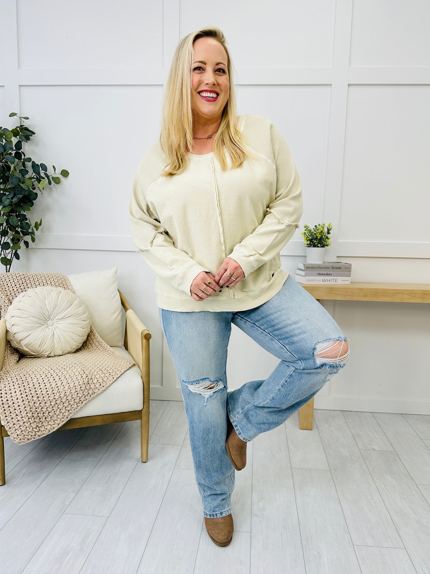 Judy Blue Back in the Groove Rigid Magic 90's Straight Leg Jeans in Reg/Curvy