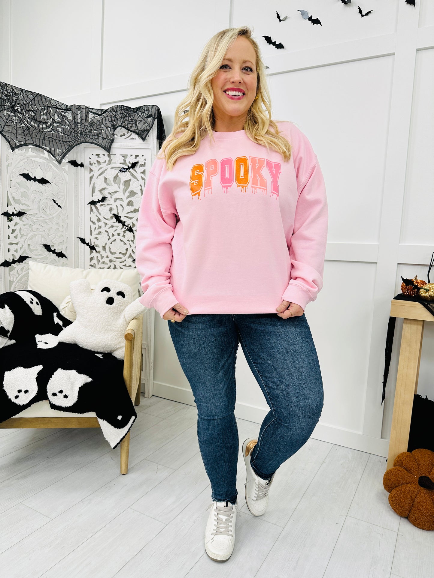 REG/CURVY Pink Frights Sweatshirt