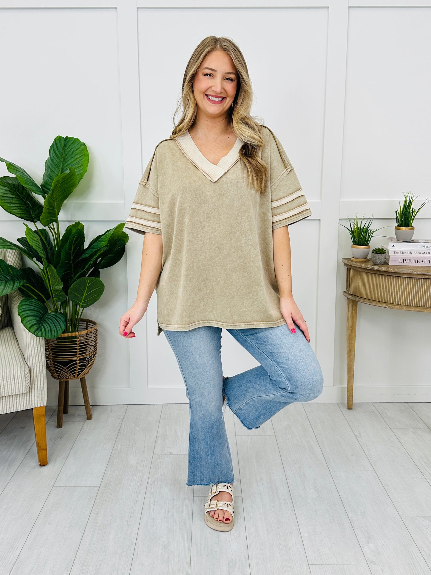 Victorious Comfort Top In Washed Taupe