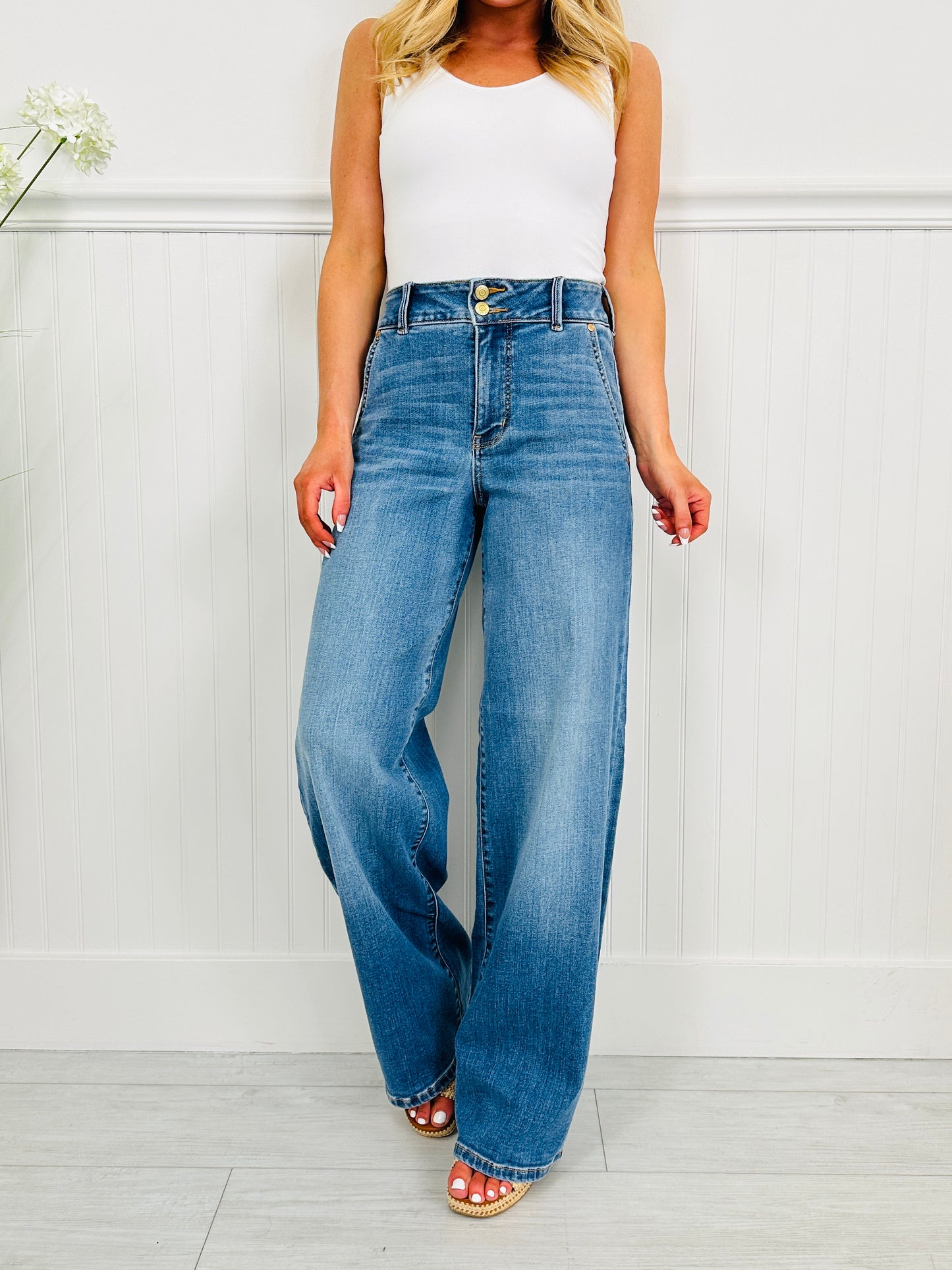 Judy Blue Everyday Icon Trouser Column Jeans