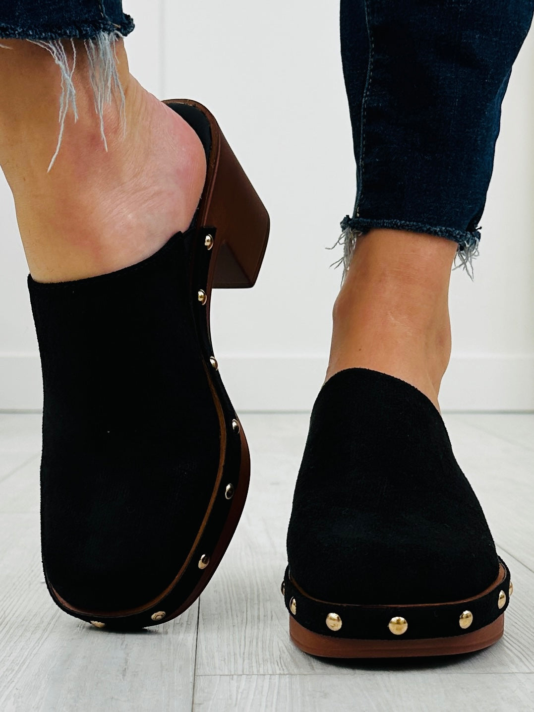 Saddlewood Studded Clog In Black