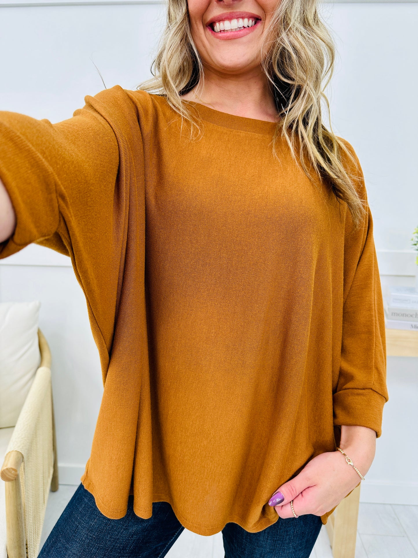 REG/CURVY Hello, Autumn Top-- Multiple Colors!