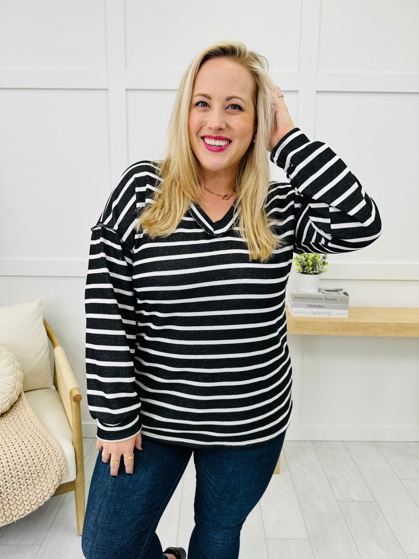 REG/CURVY Stripe the Day Away Top