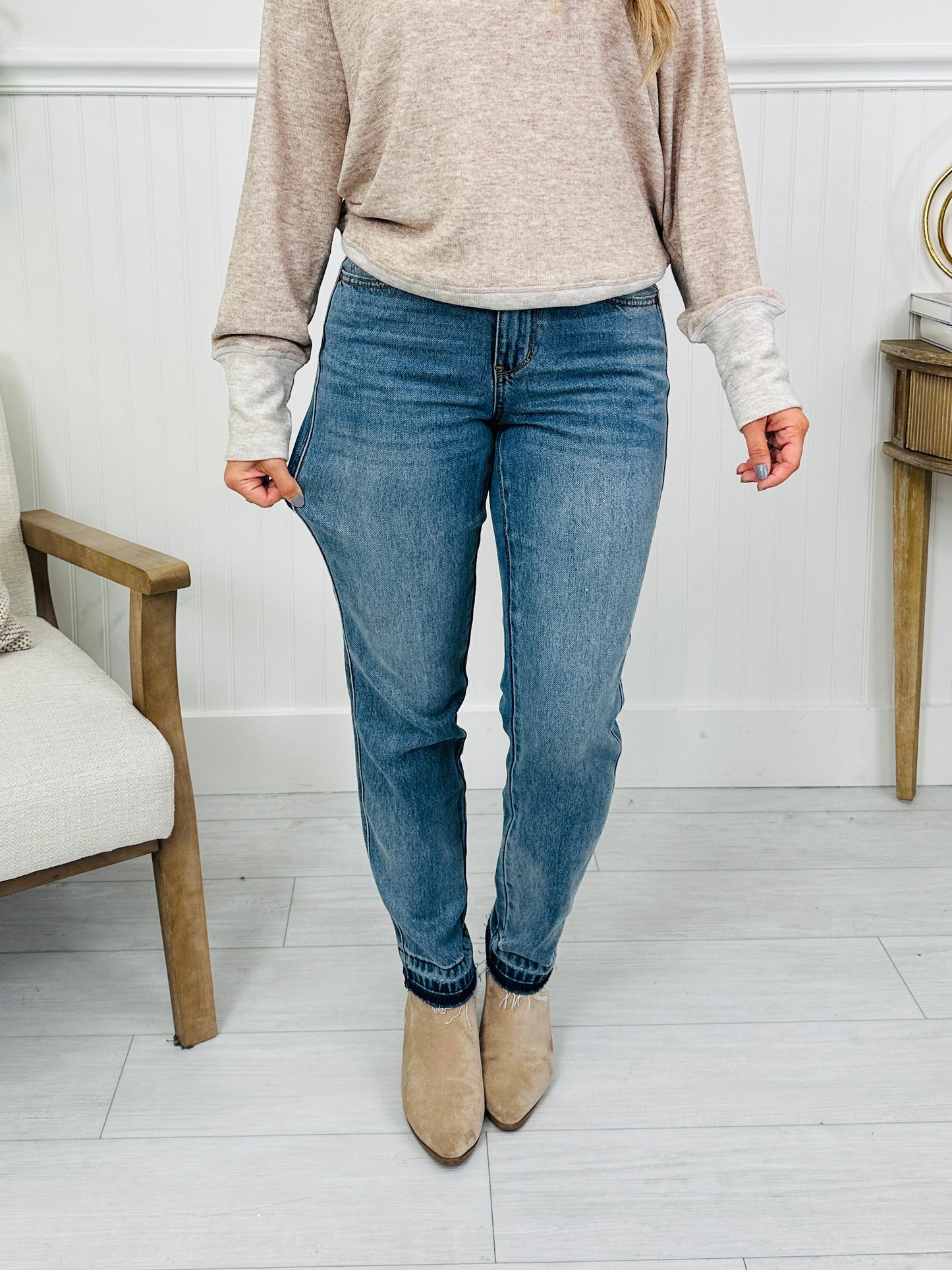 Judy Blue Everyday Magic Rigid Magic Boyfriend Jeans