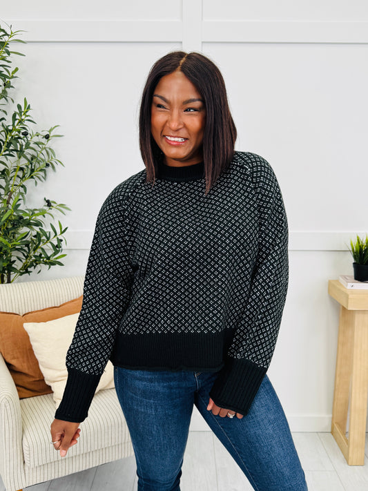 Harvest Hues Pullover in Black/White