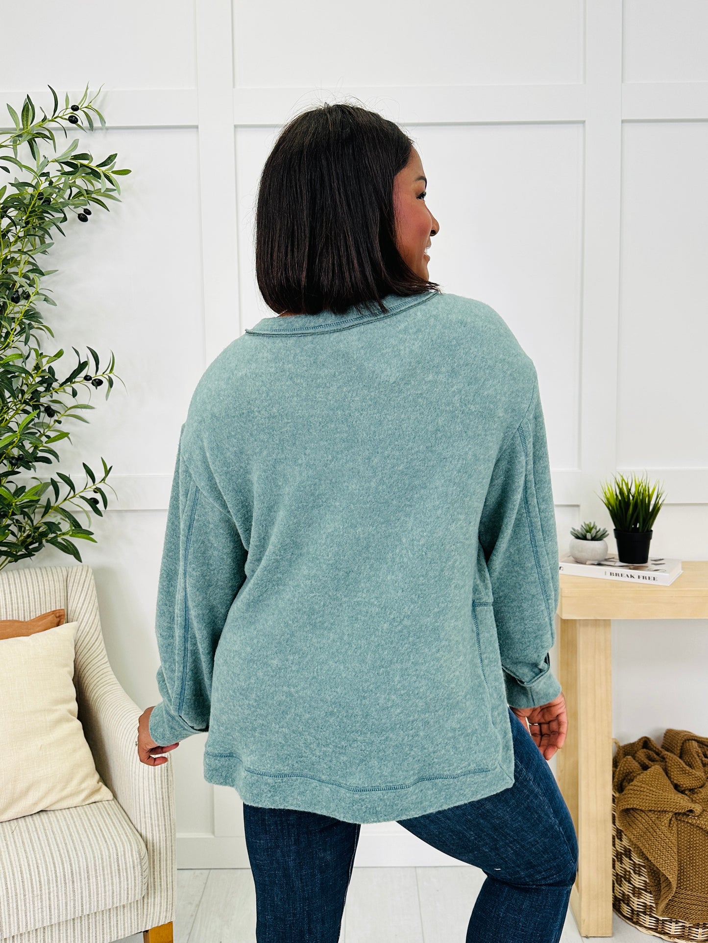 Weekender Mood Top- Multiple Colors!