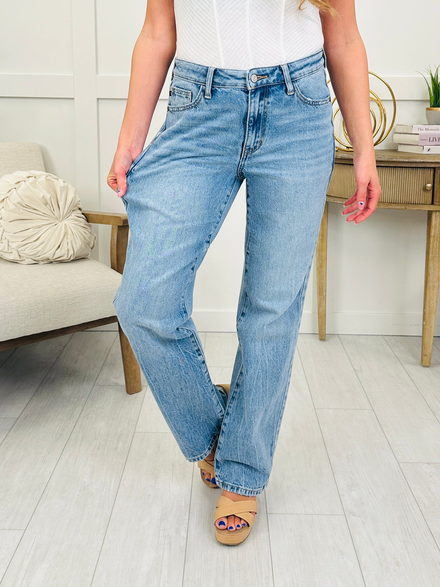 Judy Blue Stay Awhile Rigid Magic Straight Leg Jeans