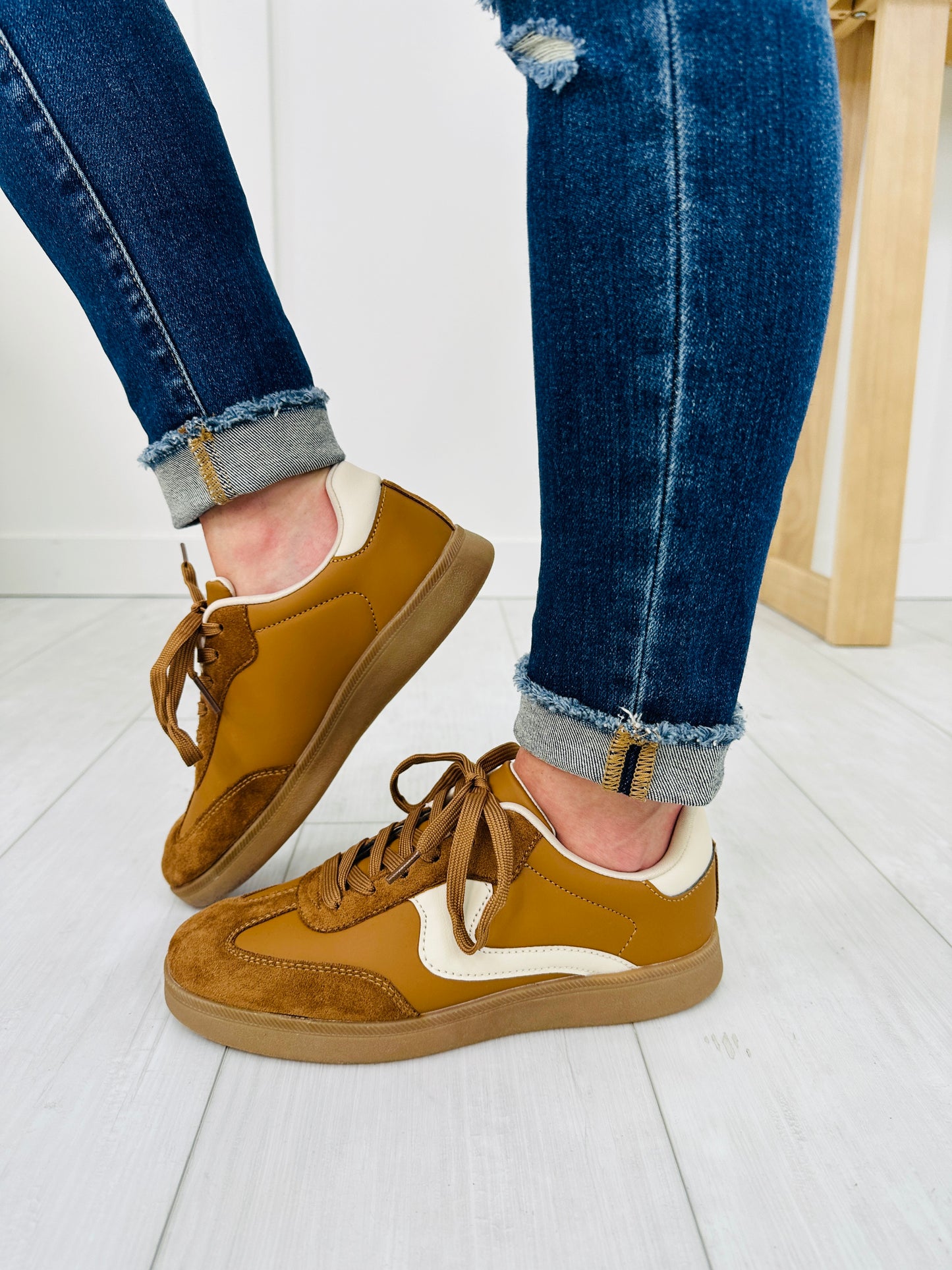 The Classic Step Shoes In Camel