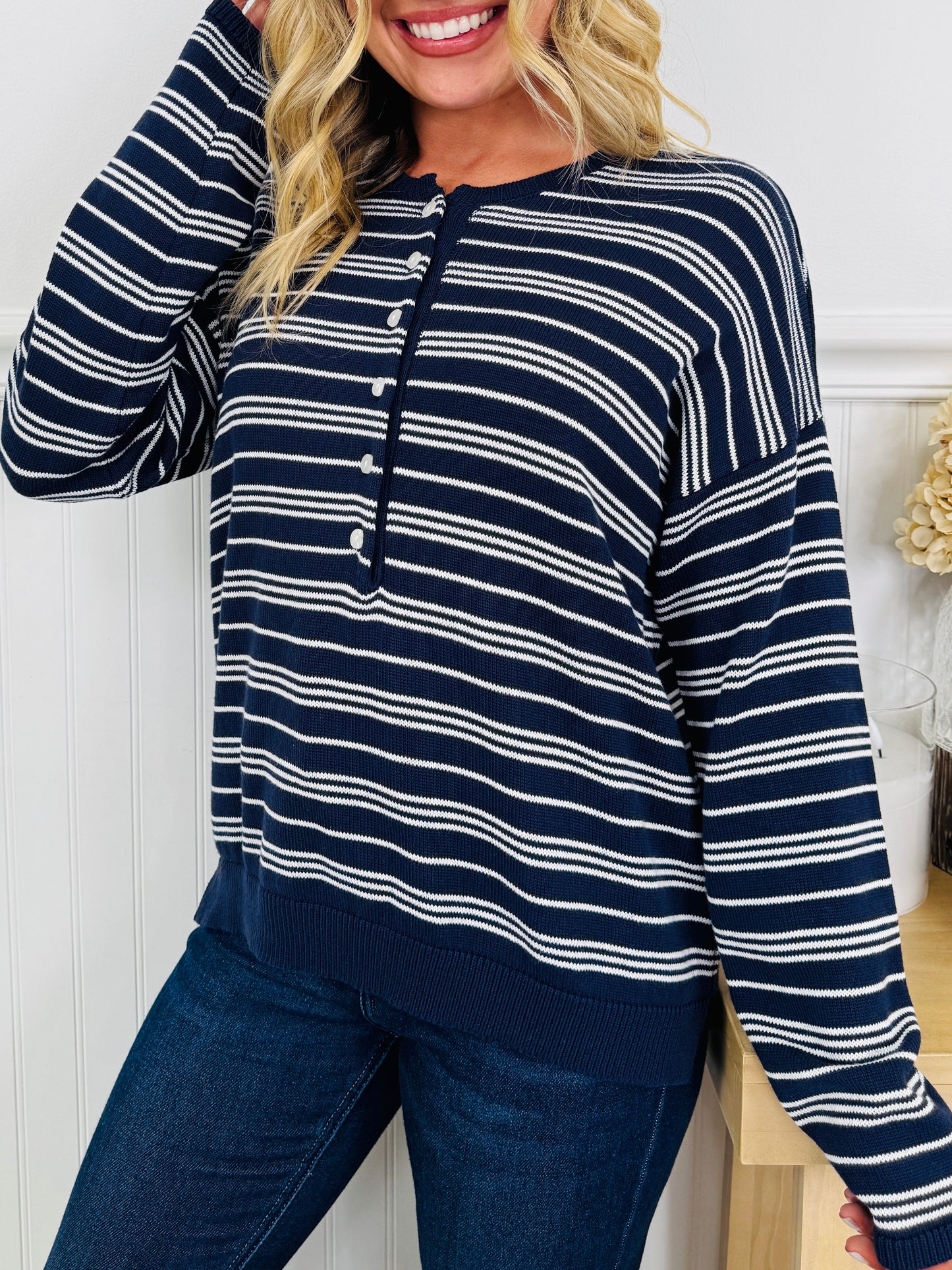 Fine Line Top In Navy