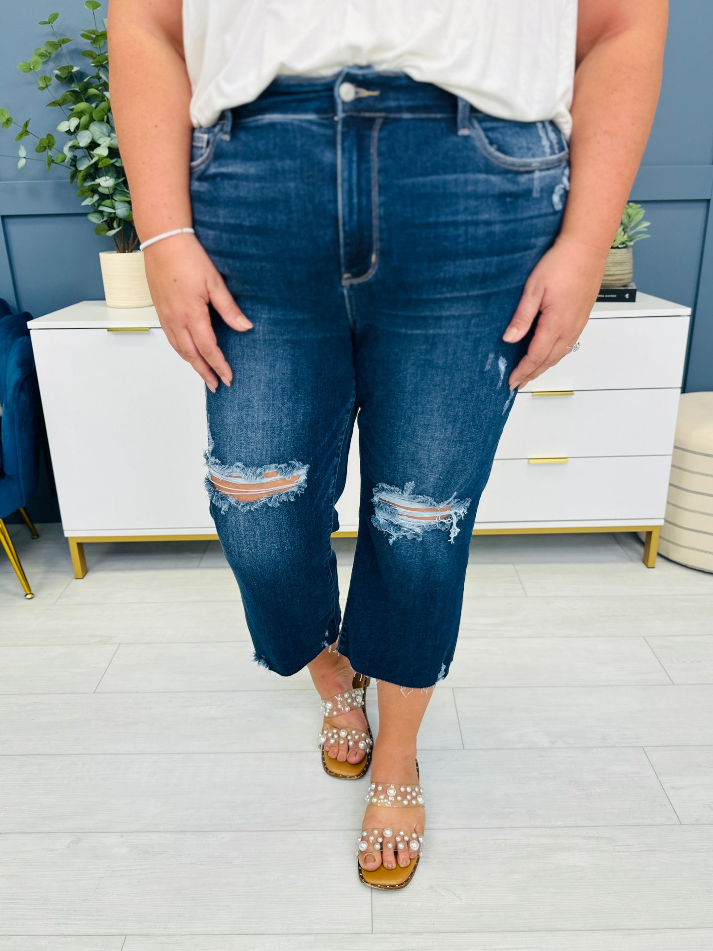 Judy Blue REG/CURVY Cream of the Crop Cropped Jeans