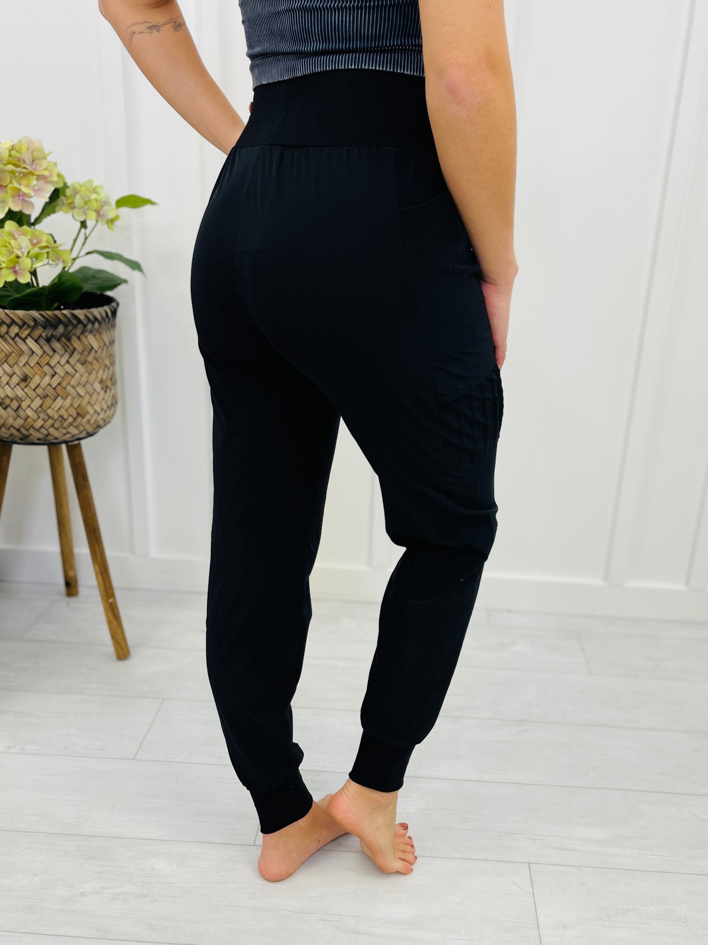 RESTOCK! REG/CURVY Old Rules Joggers- Multiple Colors!