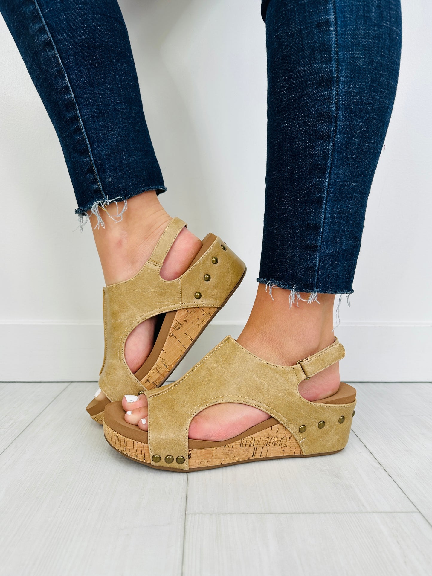 Riviera Runaround Wedges