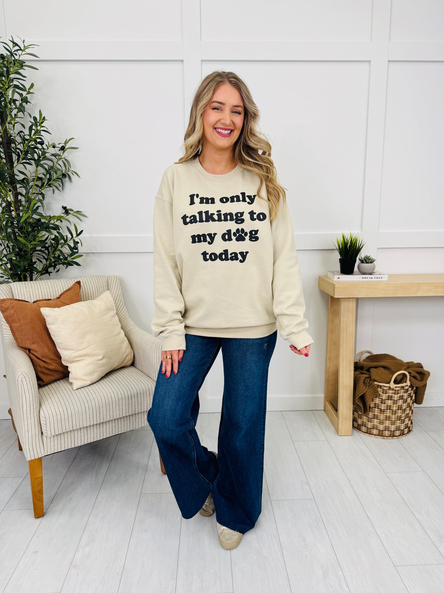 Only Talking To My Dog Graphic Crewneck Sweatshirt