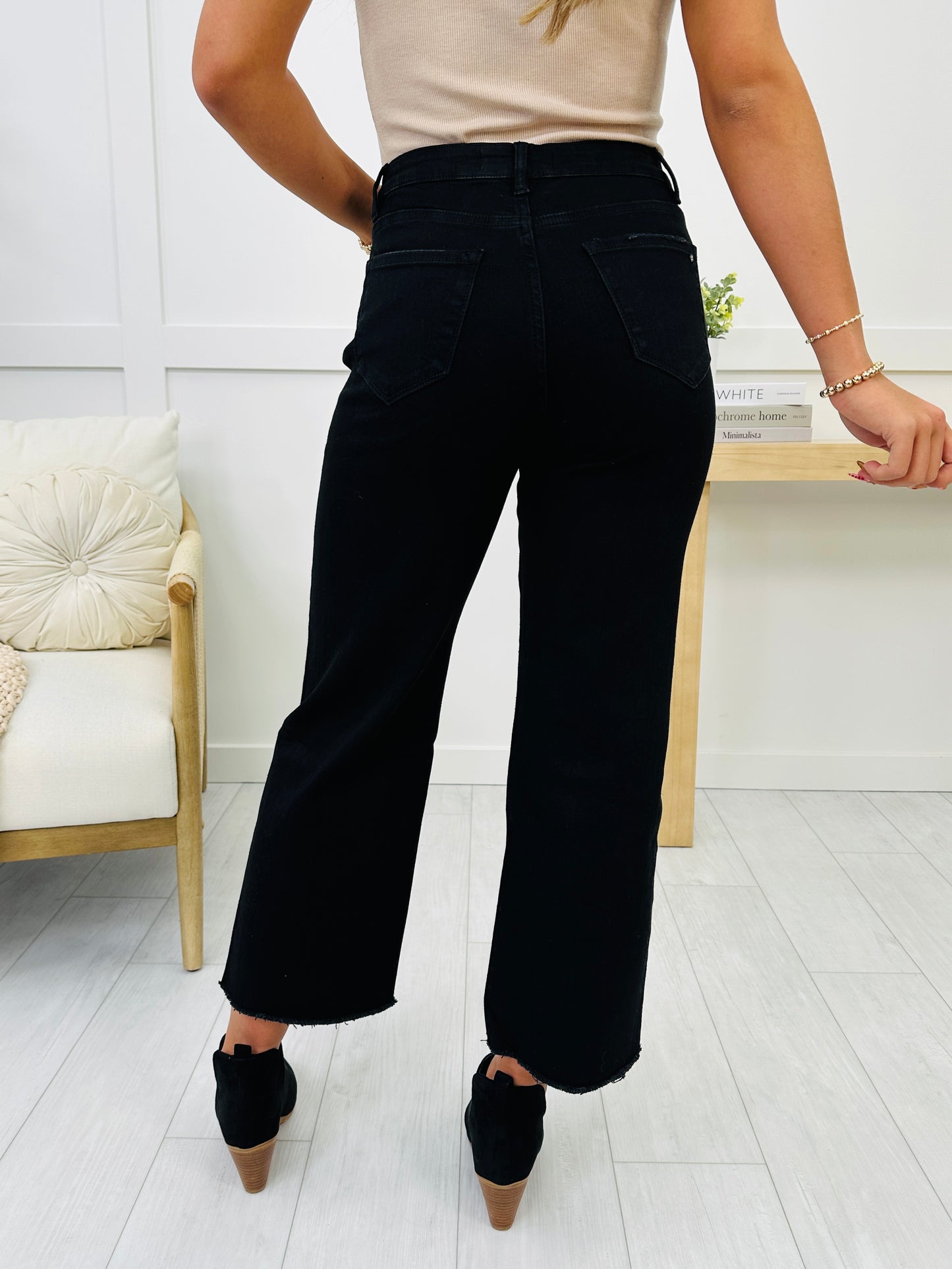 Mica Flowy Freedom Wide Leg Cropped Jeans in Reg/Curvy