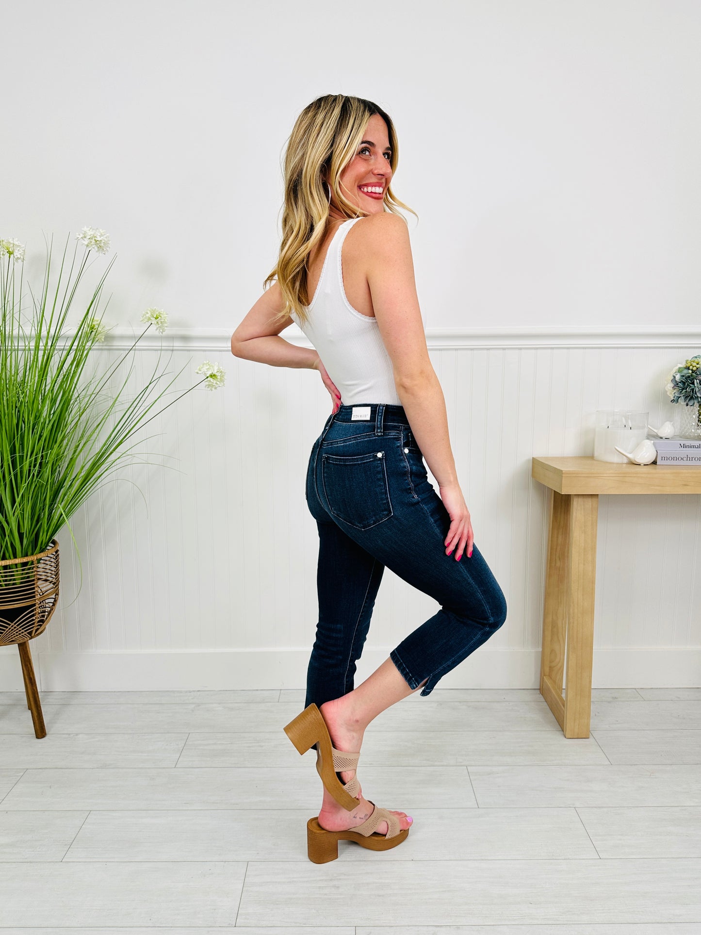 Judy Blue Soak Up The Sun Capris