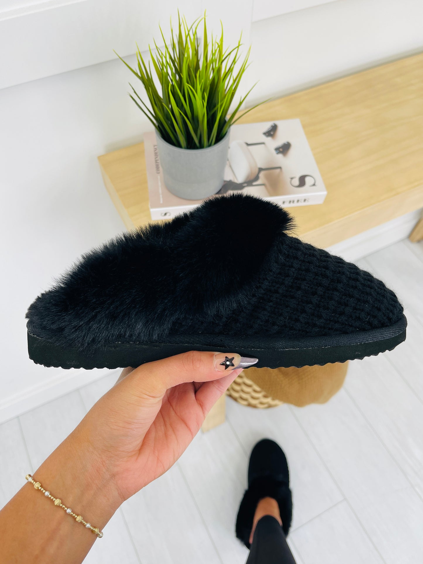 Fireplace Confessions Slippers in Black
