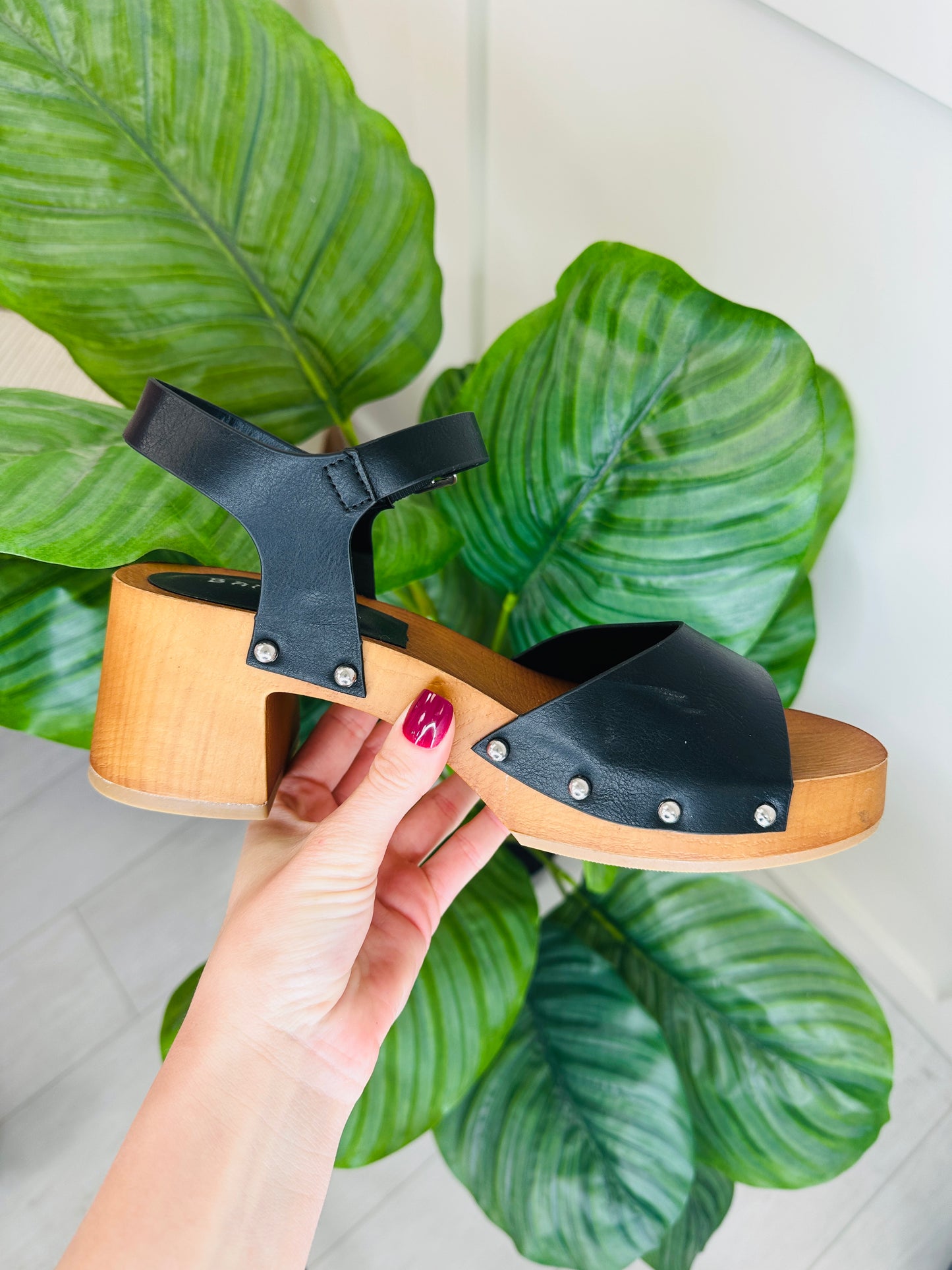 Stud Intentions Sandals in Black