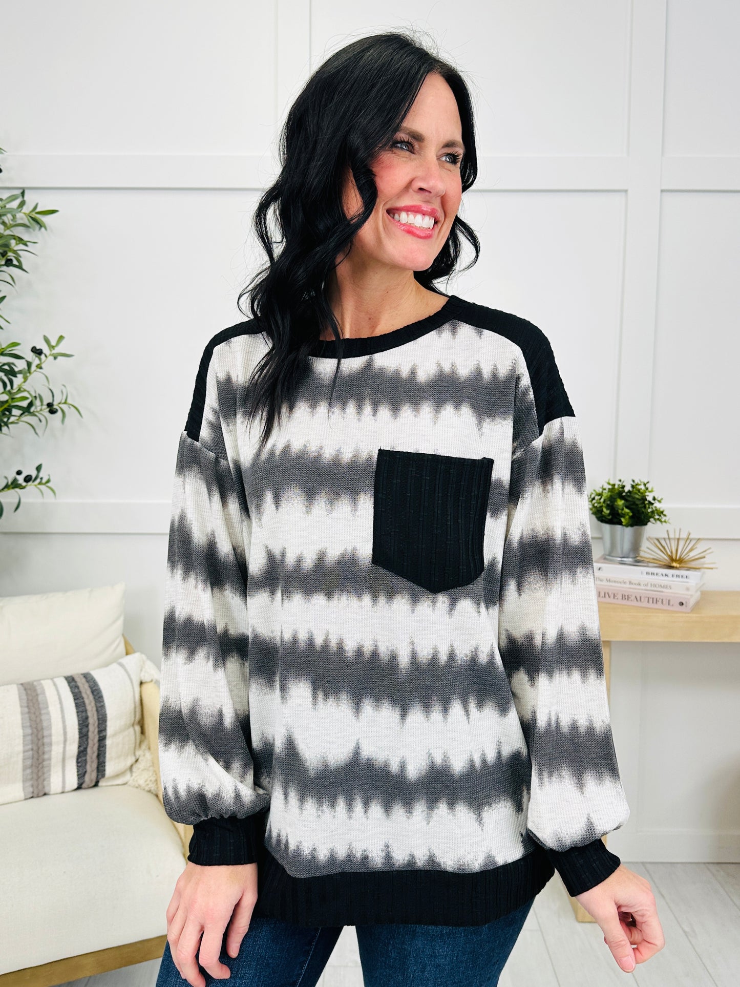 Faded In Harmony Top in Charcoal Black