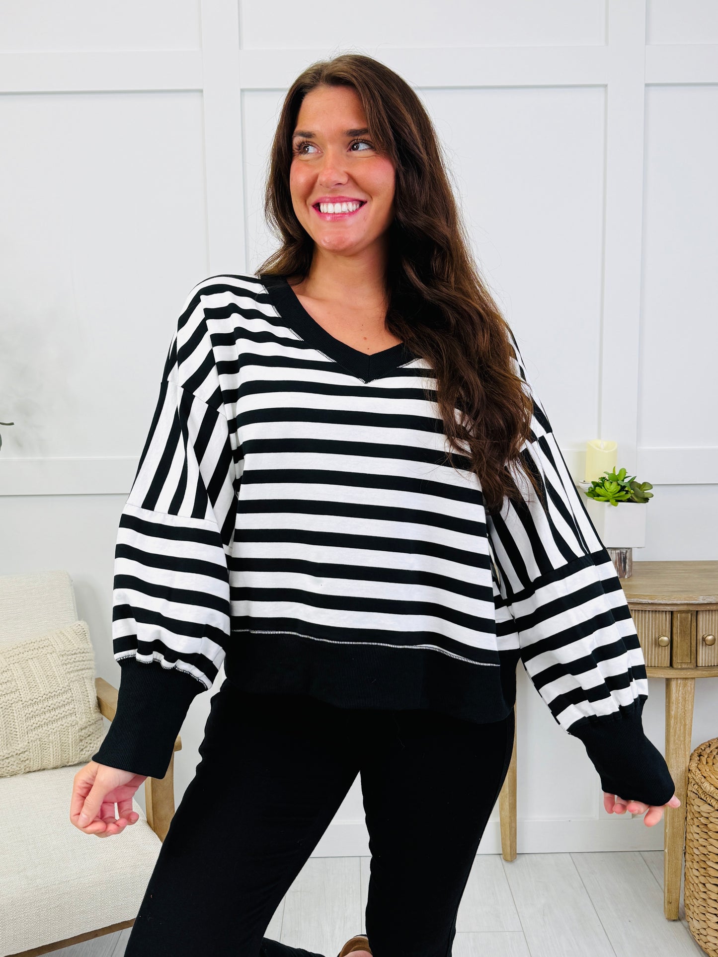 Stripe Right Top In Black White