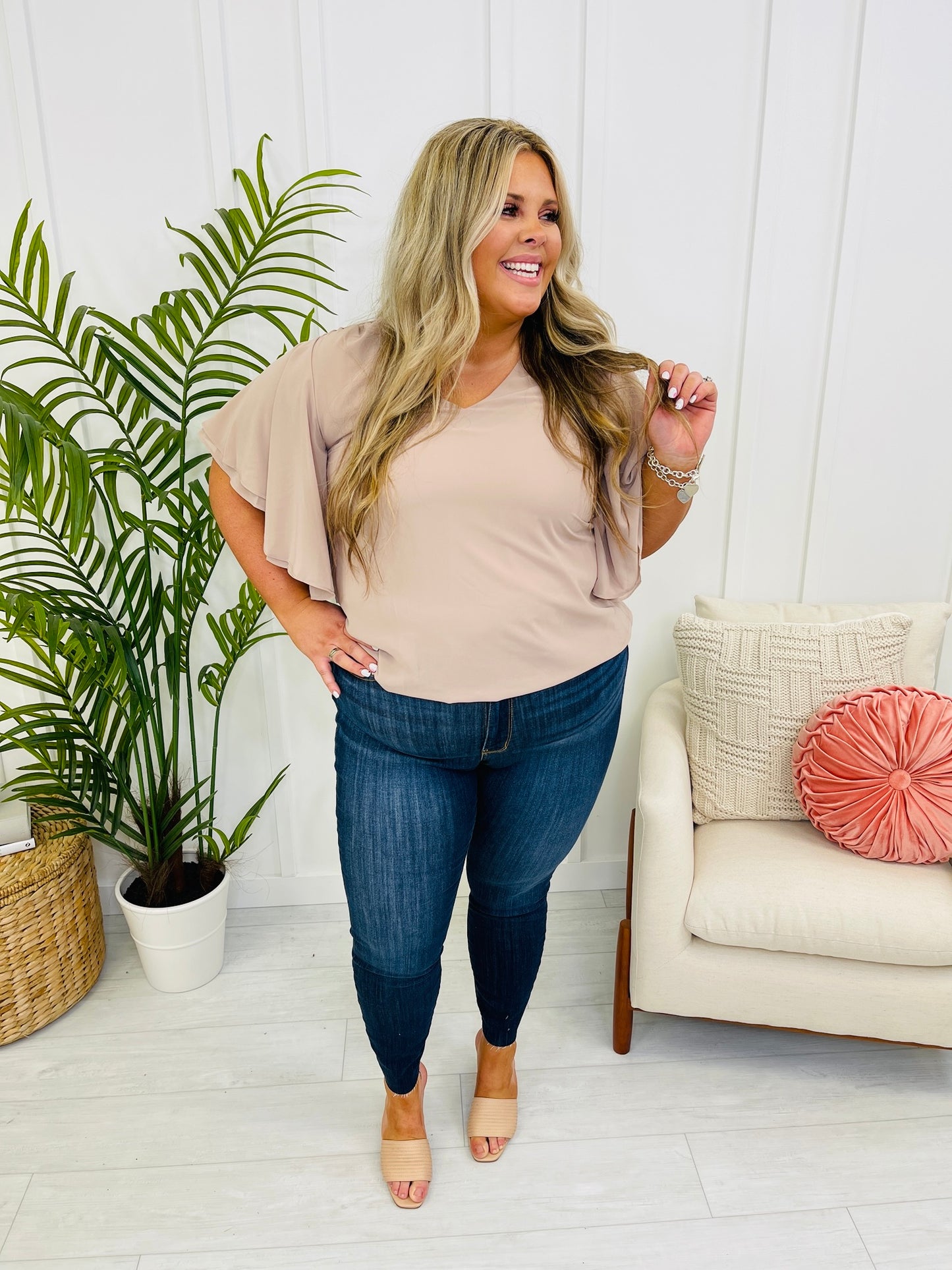 FIFTH RESTOCK! BEST SELLER! Judy Blue Mid Rise REG/CURVY Work For The Weekend Skinny Jeans